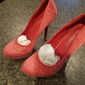 Red Pumps